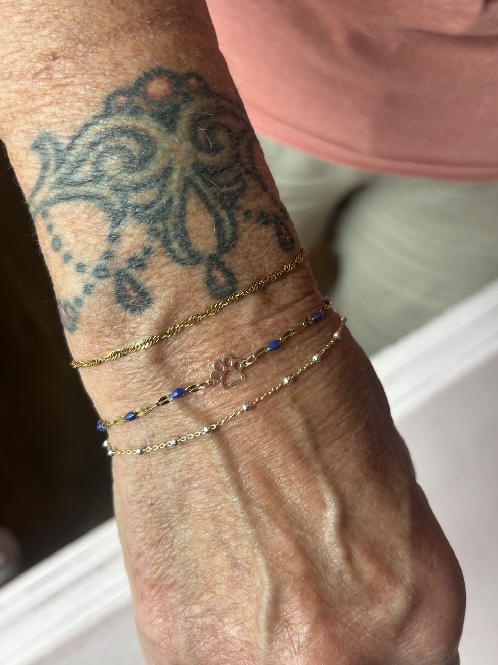 Permanent anklet with colorful accents